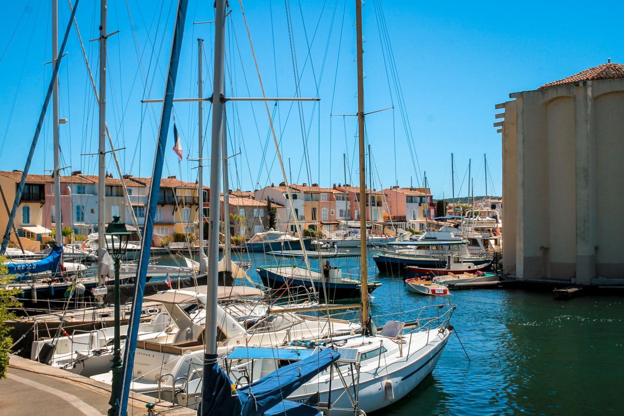 Casa Nostra, Port-Grimaud, Vue Sur Les Canaux 外观 照片